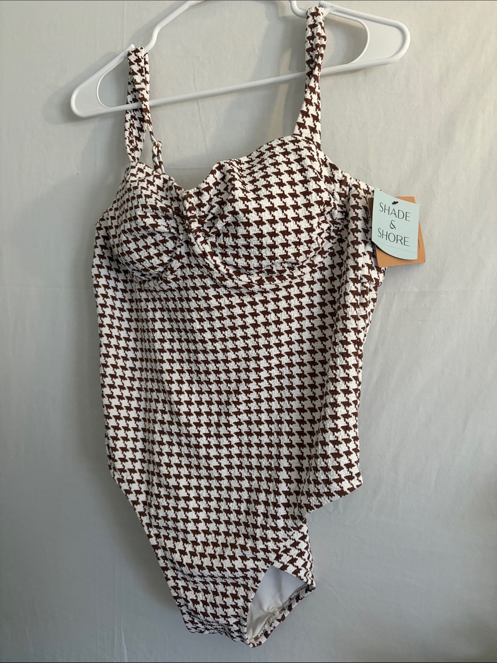 Shade & Shore Brown and White Houndstooth Bodysuit